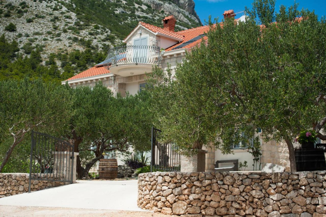 Villa Franka With Swimming Pool Бол Екстер'єр фото
