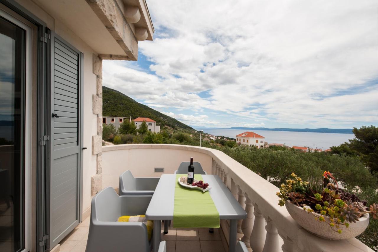 Villa Franka With Swimming Pool Бол Екстер'єр фото