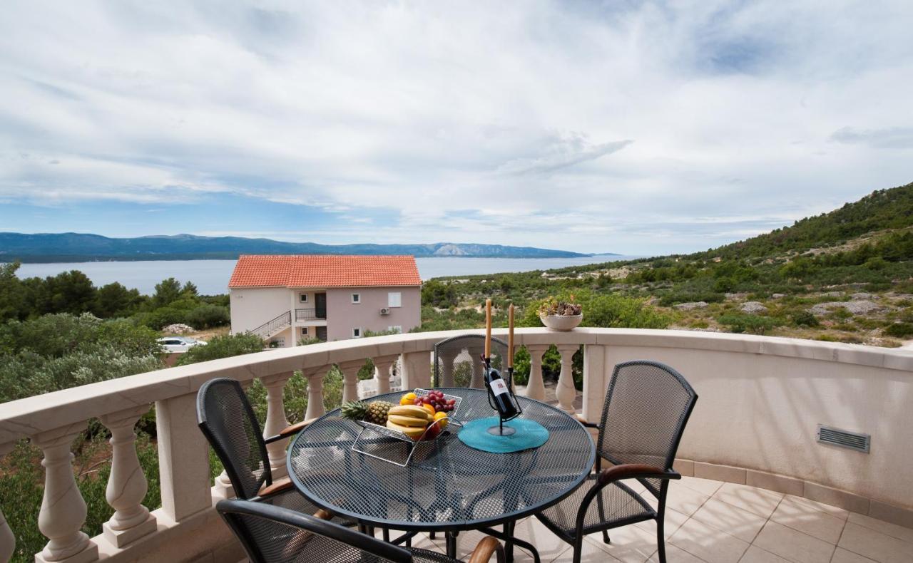 Villa Franka With Swimming Pool Бол Екстер'єр фото