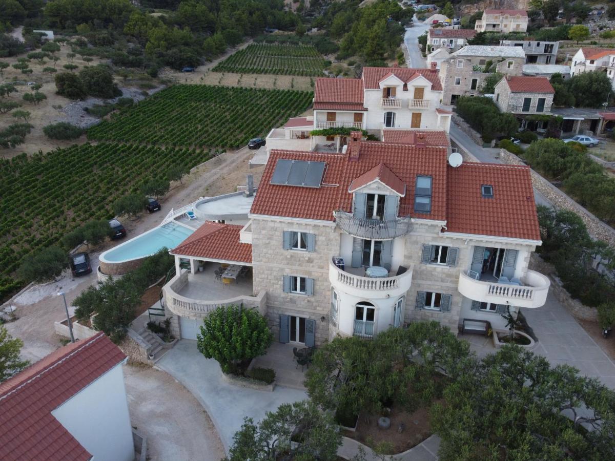 Villa Franka With Swimming Pool Бол Екстер'єр фото