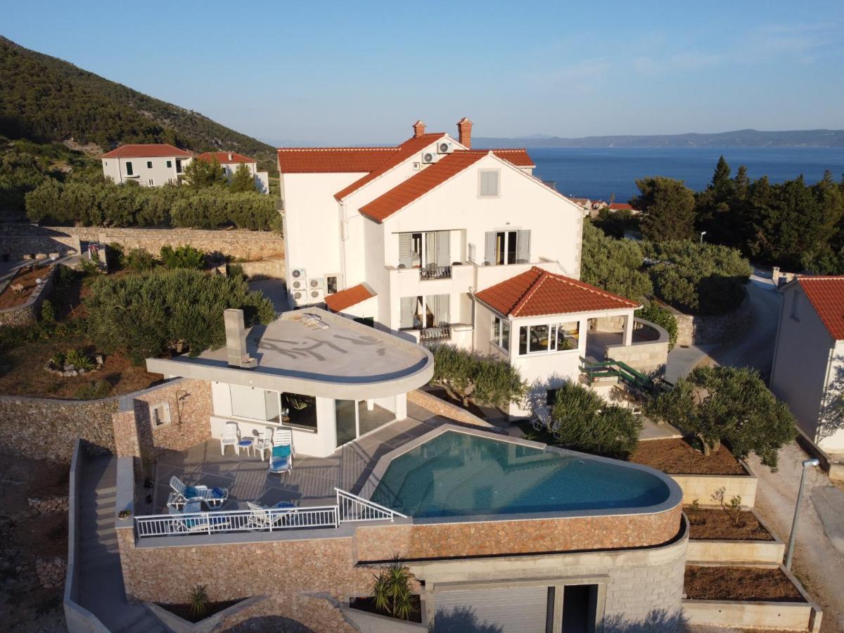 Villa Franka With Swimming Pool Бол Екстер'єр фото
