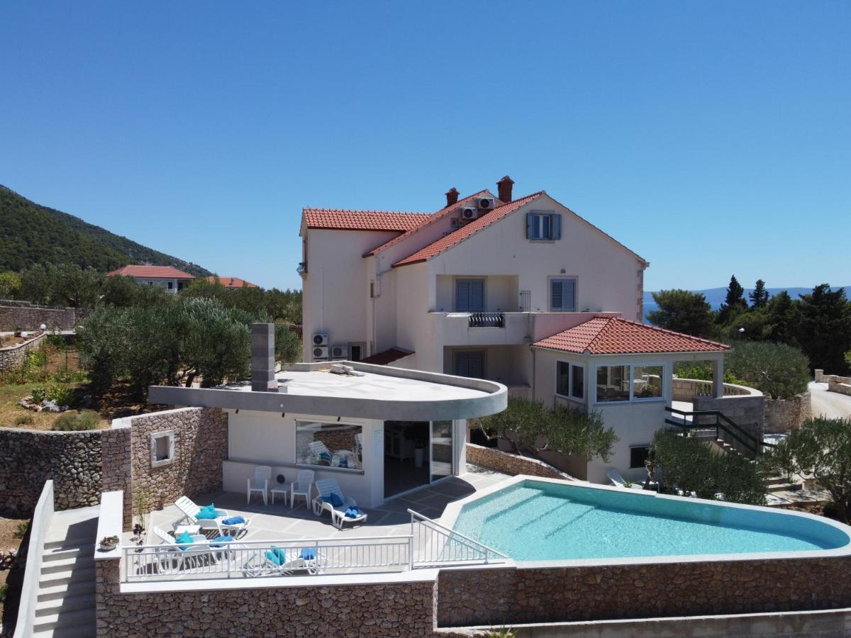 Villa Franka With Swimming Pool Бол Екстер'єр фото
