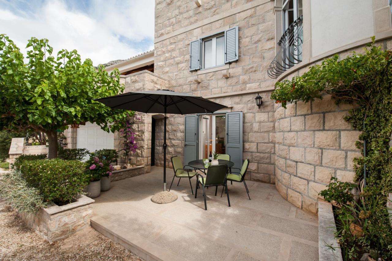 Villa Franka With Swimming Pool Бол Екстер'єр фото